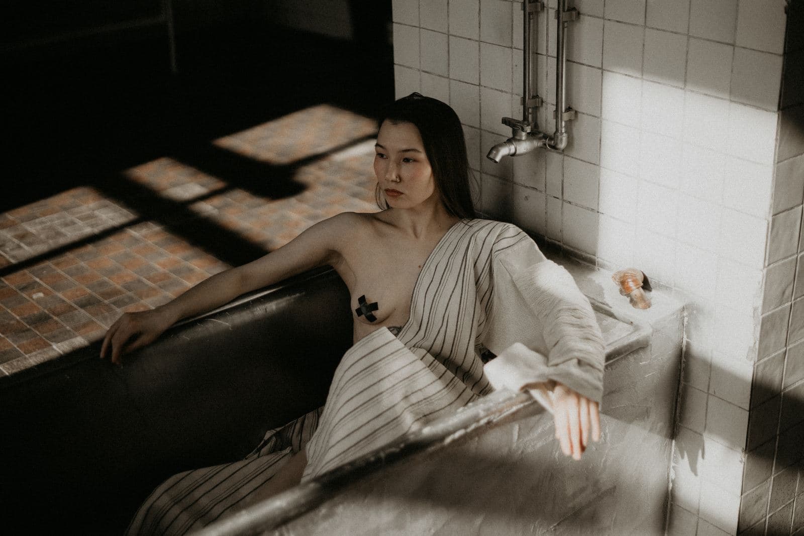 Ама — ныряльщица за жемчугом, кадр 21